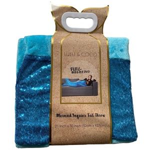 NEW Lulu & Coco Mermaid Tail Blanket